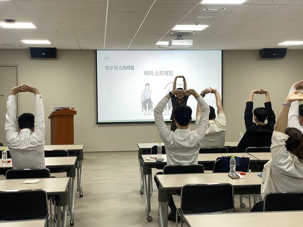 안국약품에서 매달 임직원 대상으로 진행하는 ‘Lunch with Seminar’