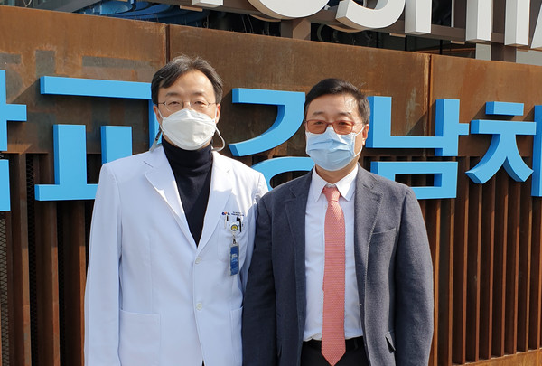 사진 왼쪽부터 차동현 병원장, 고도일 서울시병원회 회장