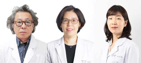 사진 왼쪽부터 신철 연구교수, 김난희 교수, 유지희 교수