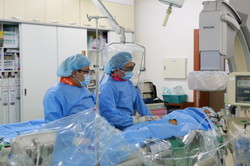 영남대병원, 경피적 대동맥판막 삽입술(TAVI) 시술 장면