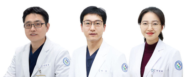 왼쪽부터 전북대병원 이비인후과 김종승 교수, 피부과 박진‧남경화 교수