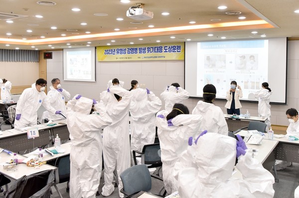화순전남대병원, 유행성 감염병 대응훈련 모습